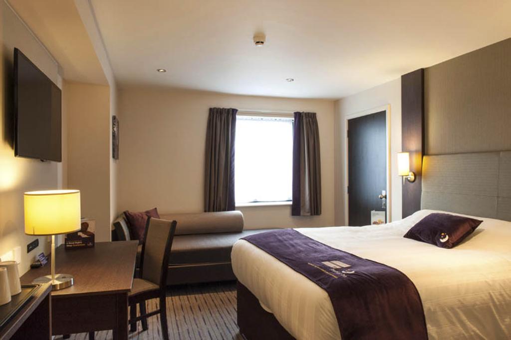 Premier Inn Peterborough - Ferry Meadows Luaran gambar