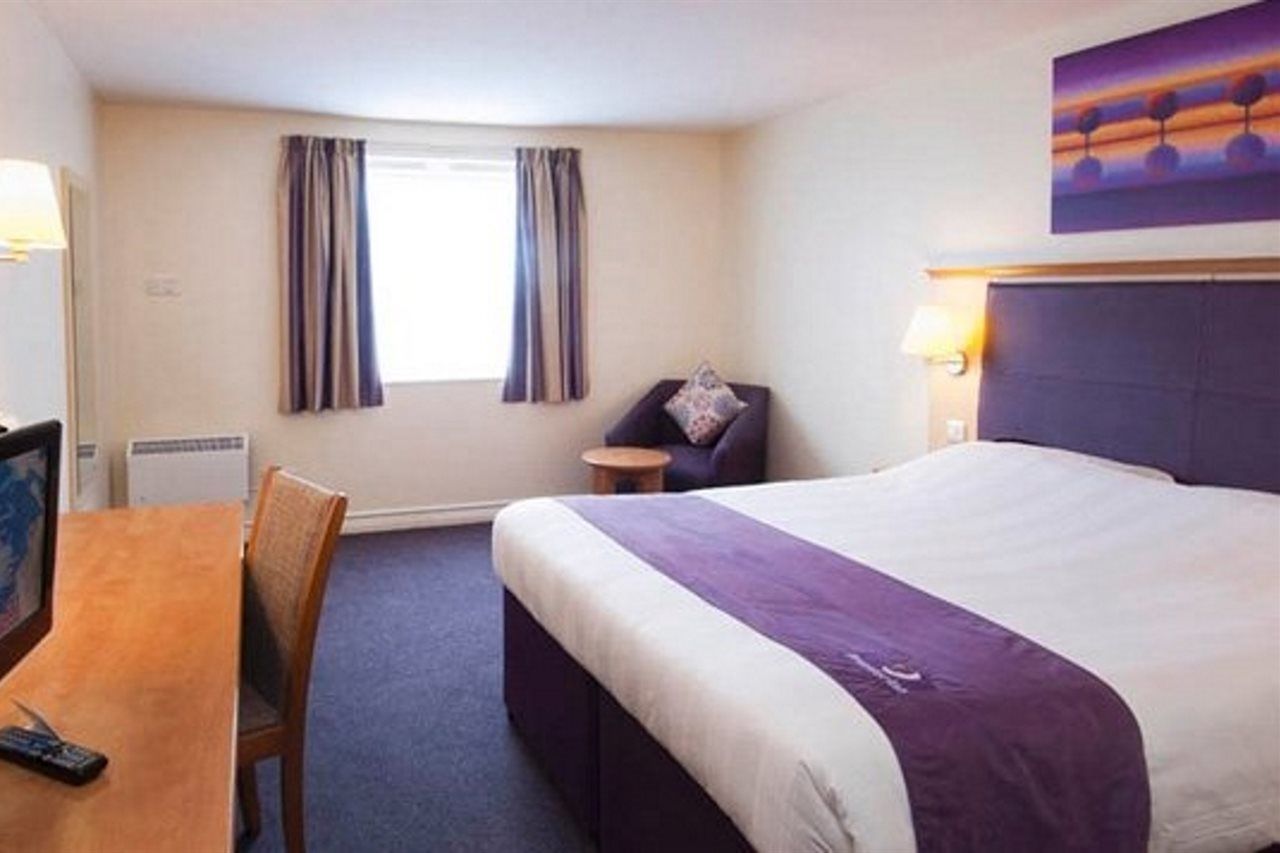 Premier Inn Peterborough - Ferry Meadows Luaran gambar