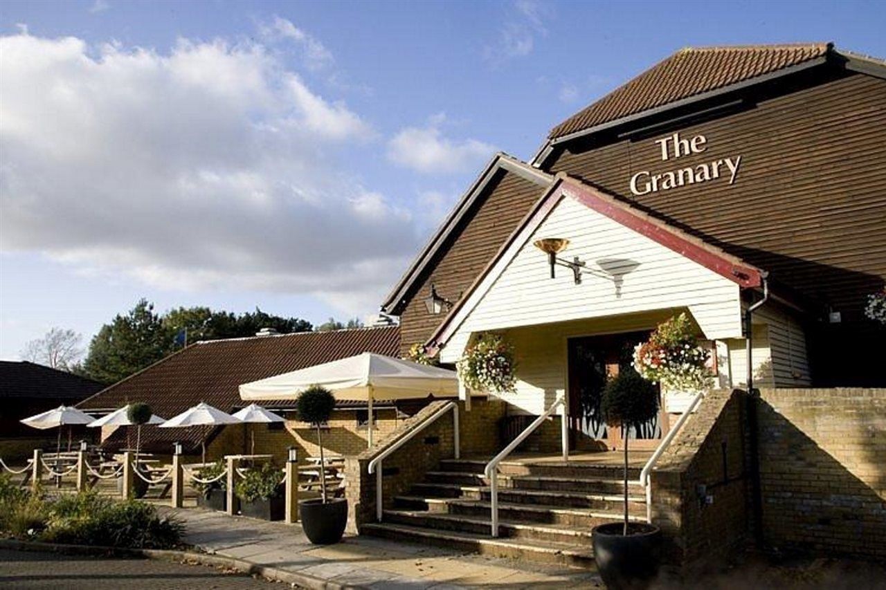 Premier Inn Peterborough - Ferry Meadows Luaran gambar